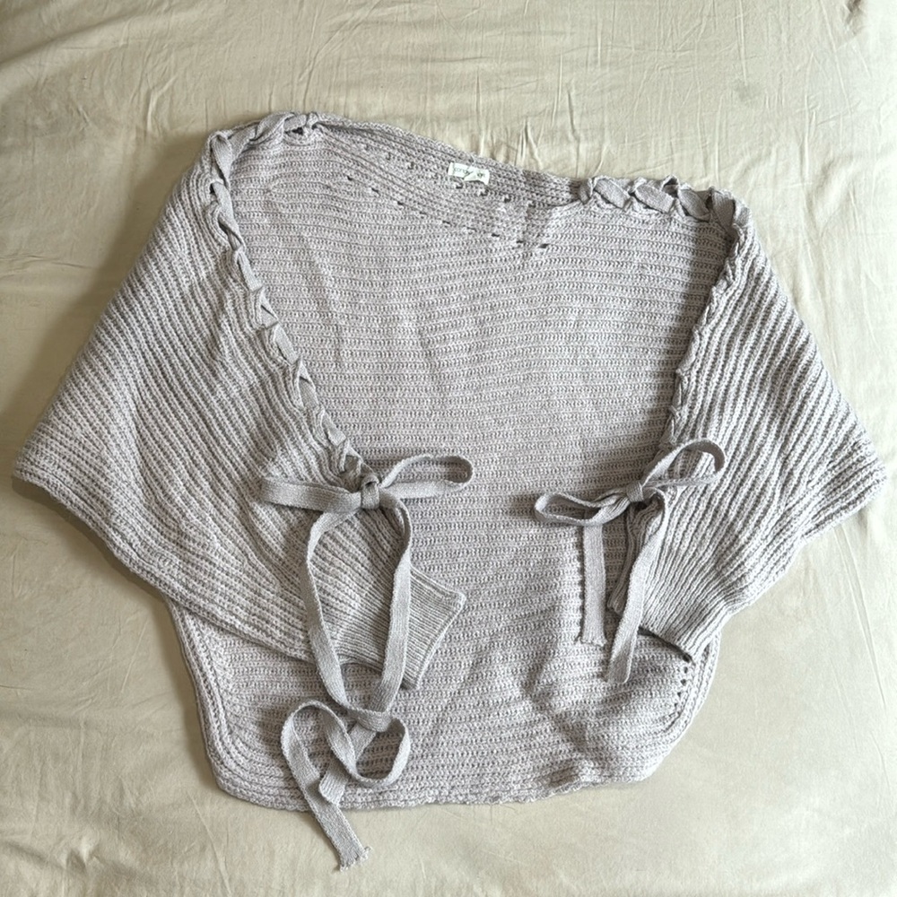 Lavender/light mauve colored Sweater